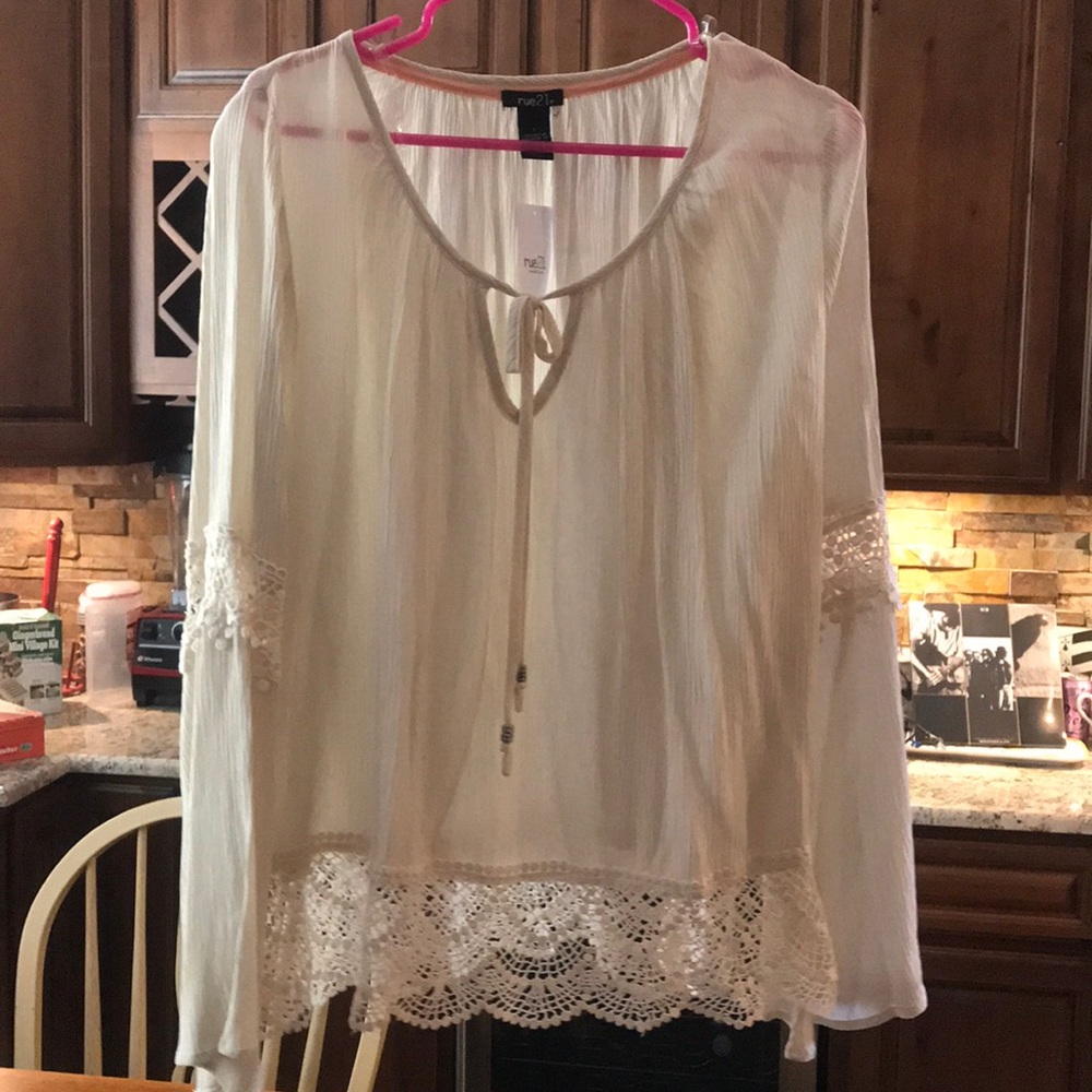 Rue 21 top
